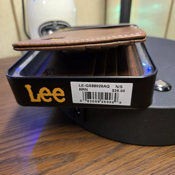 Lee Men Bifold Wallet & KEY Chain - Picture 6 of 7